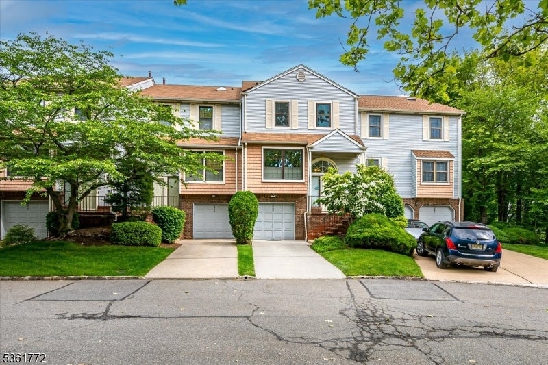 Photo of Listing #3966461