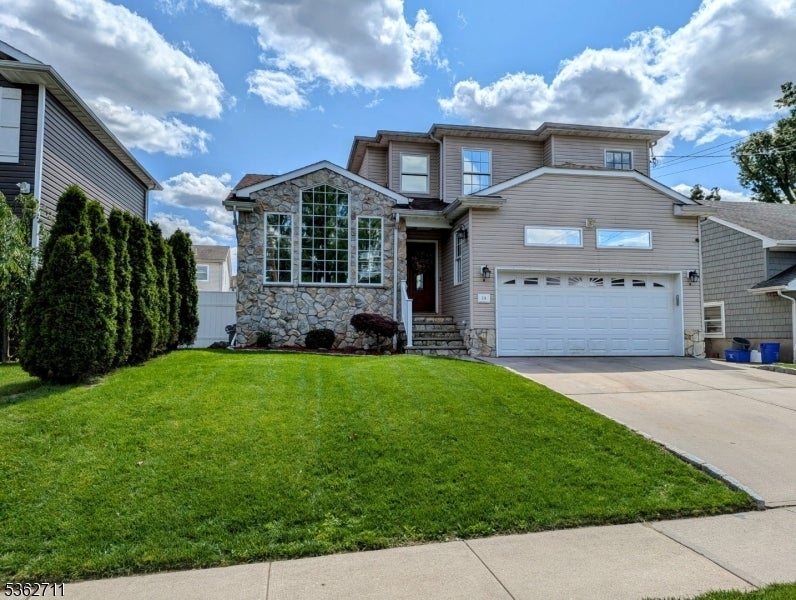 Photo of Listing #3967326