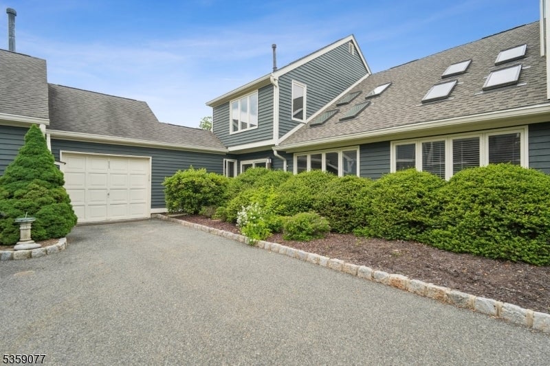 Photo of Listing #3967542