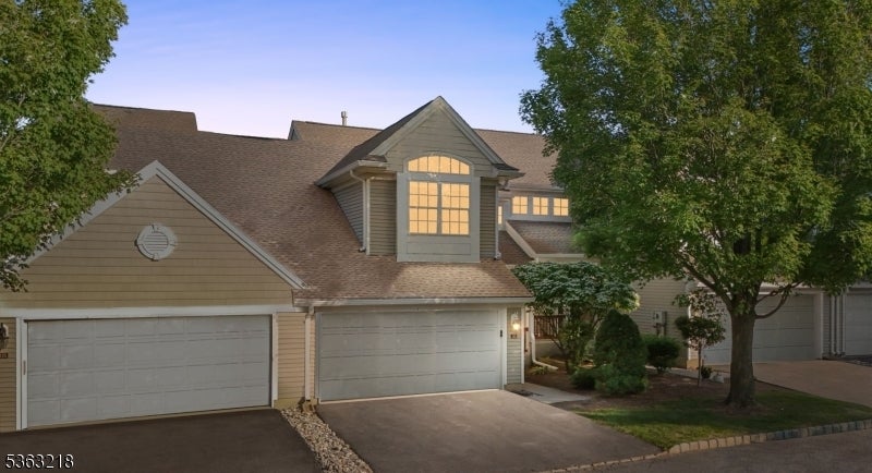 Photo of Listing #3967912