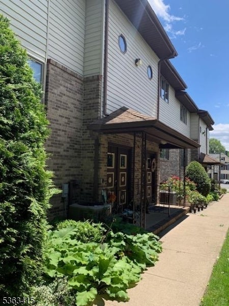 Photo of Listing #3967961