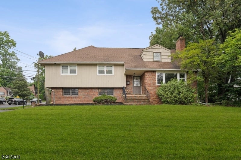 Photo of Listing #3968051