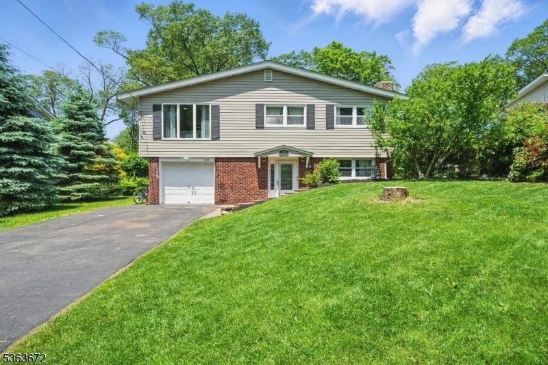 Photo of Listing #3968153