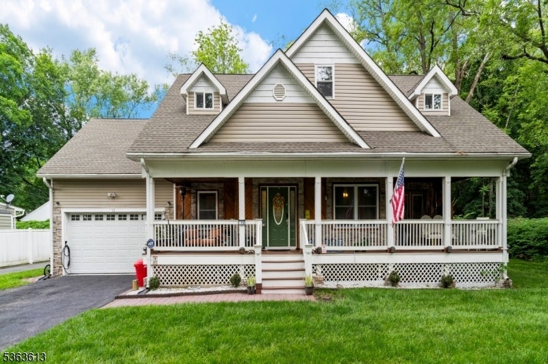 Photo of Listing #3968217