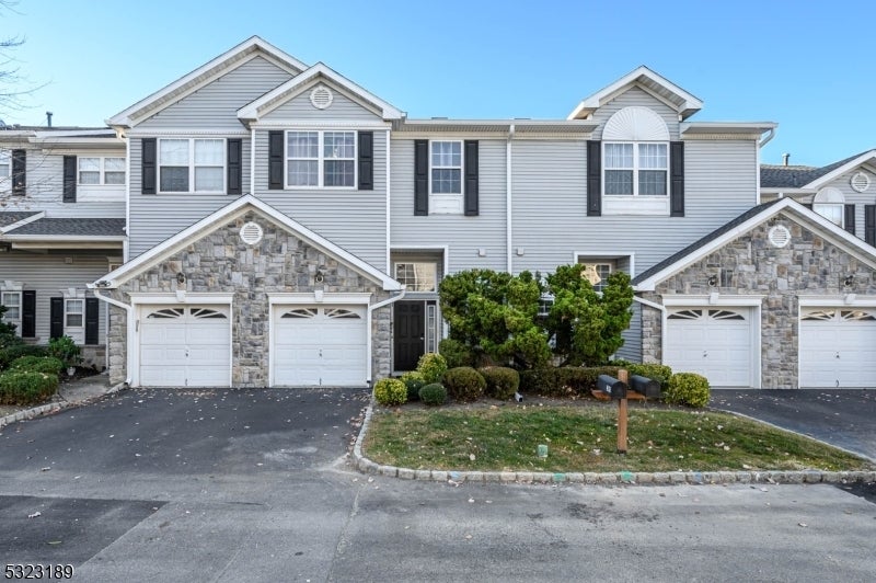 Photo of Listing #3968233