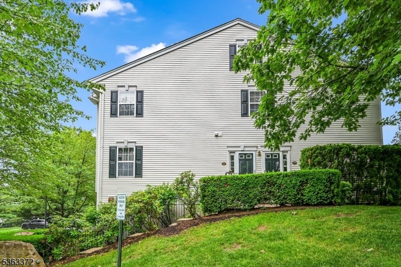 Photo of Listing #3968384