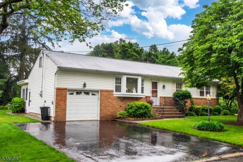 Photo of Listing #3968411