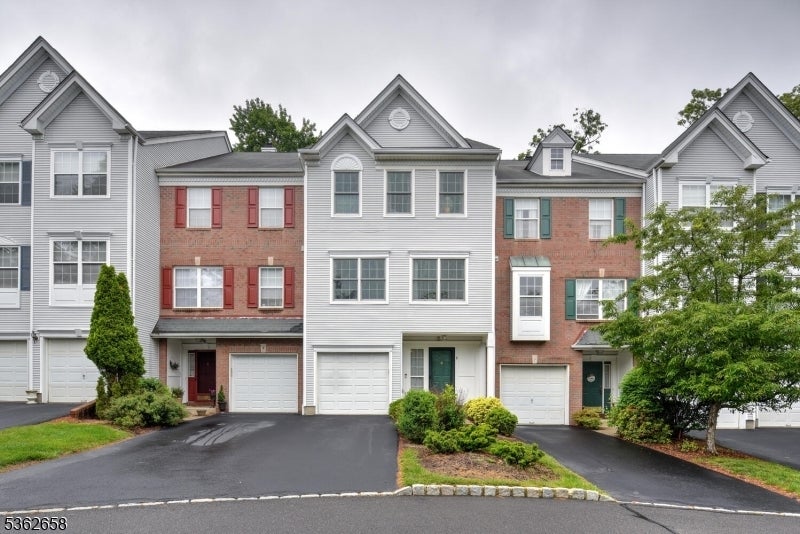 Photo of Listing #3968639