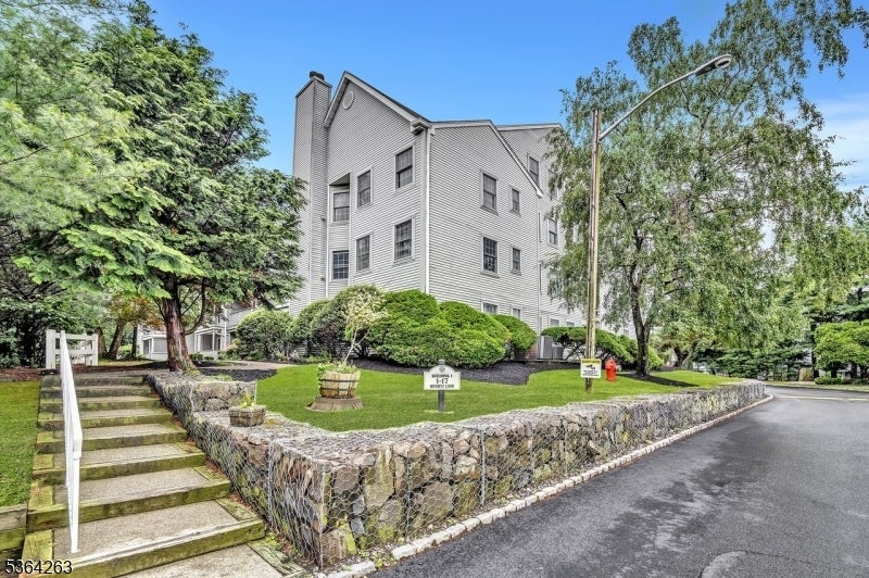 Photo of Listing #3968831