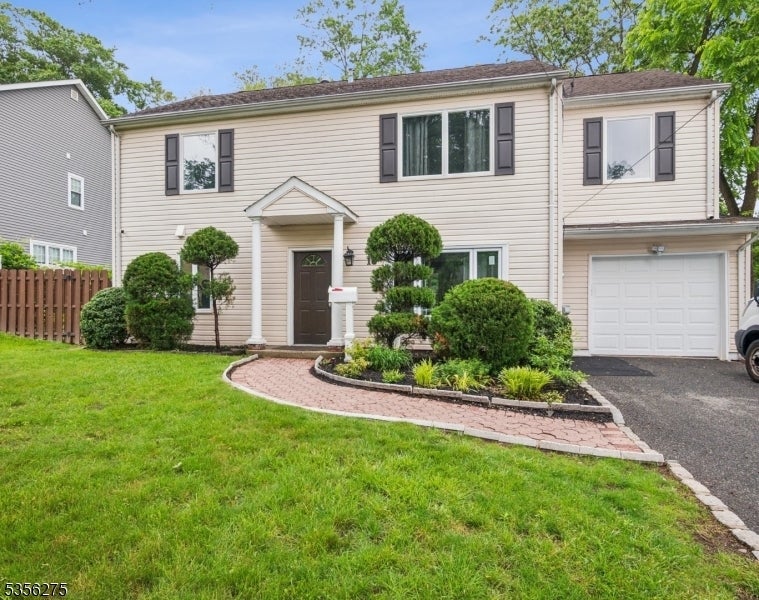 Photo of Listing #3968937