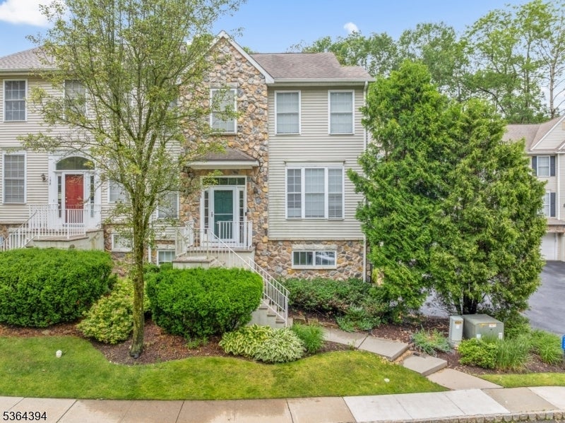 Photo of Listing #3969153