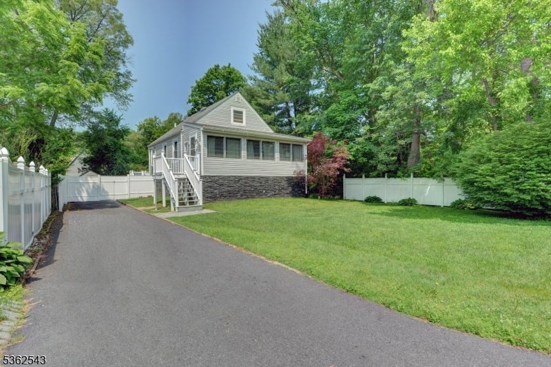 Photo of Listing #3969419