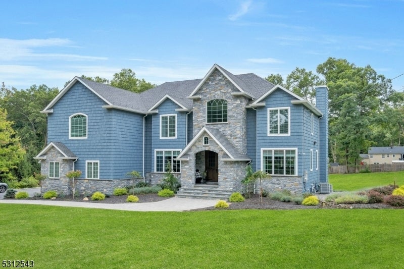 Photo of Listing #3969515