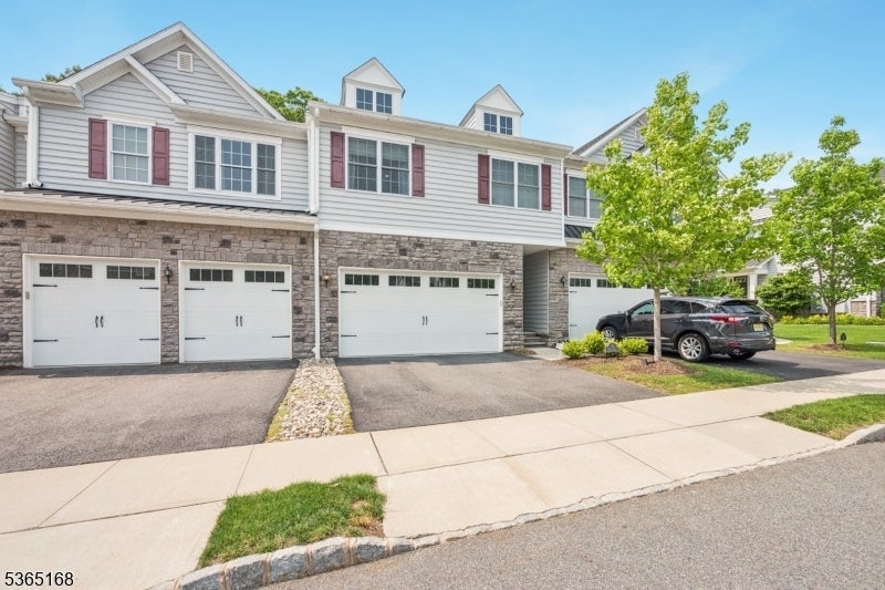 Photo of Listing #3969737