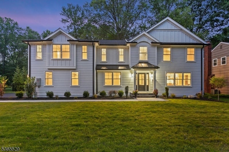 Photo of Listing #3969819