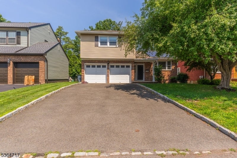 Photo of Listing #3969916