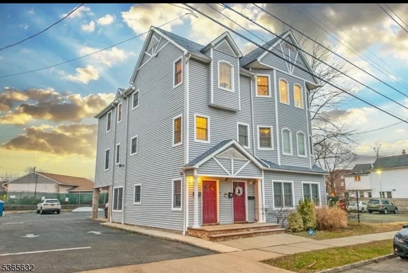 Photo of Listing #3969937