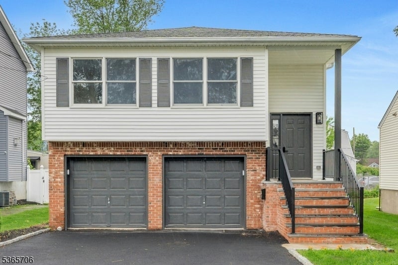Photo of Listing #3969992