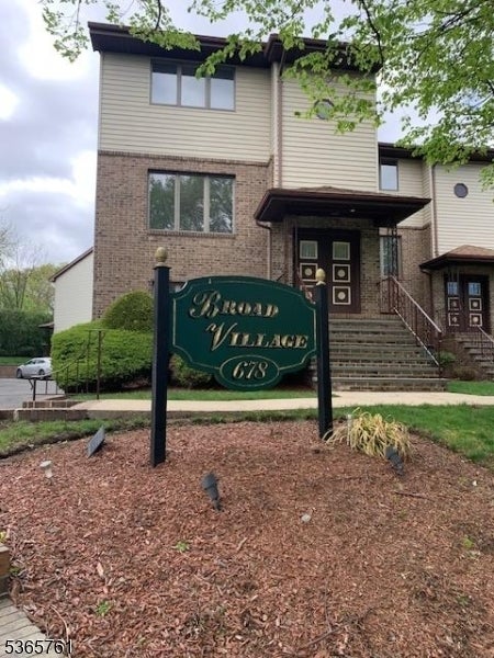 Photo of Listing #3970021