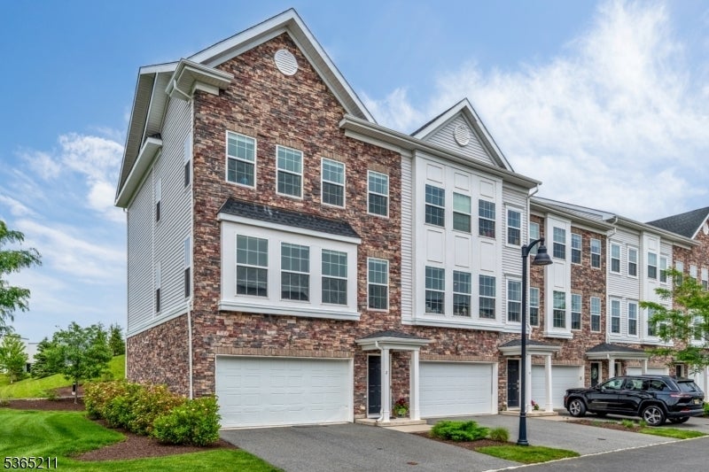 Photo of Listing #3970175