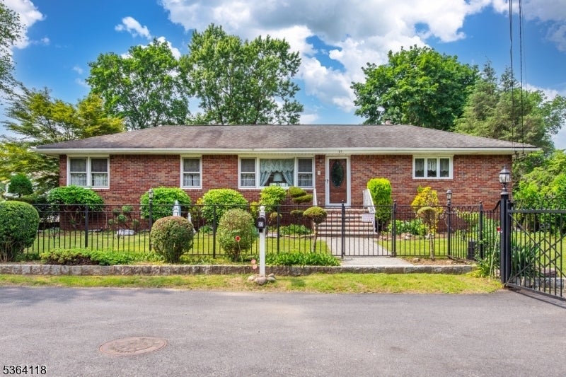 Photo of Listing #3970226