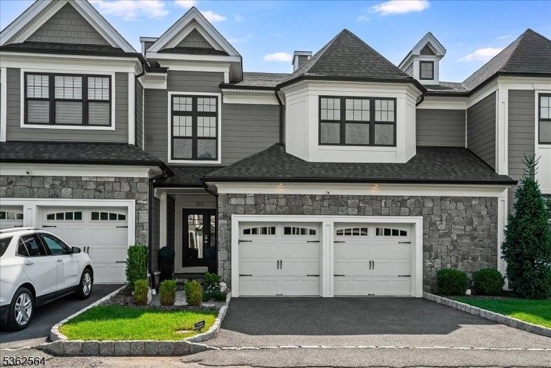 Photo of Listing #3970272