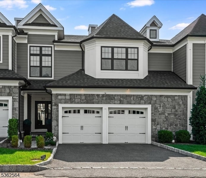 Photo of Listing #3970272