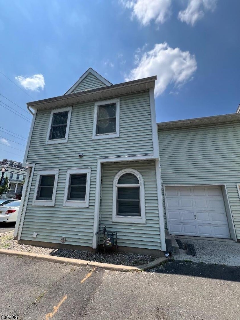 Photo of Listing #3970362