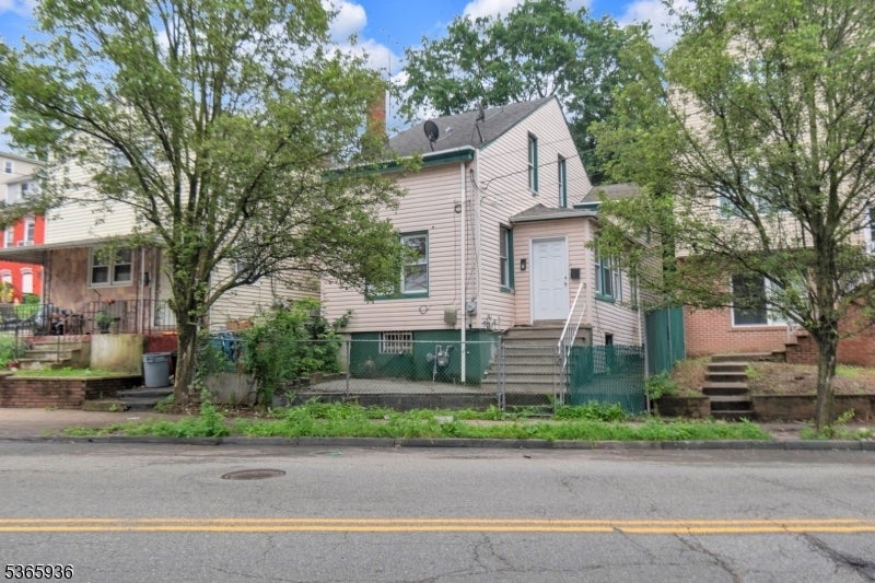 Photo of Listing #3970532