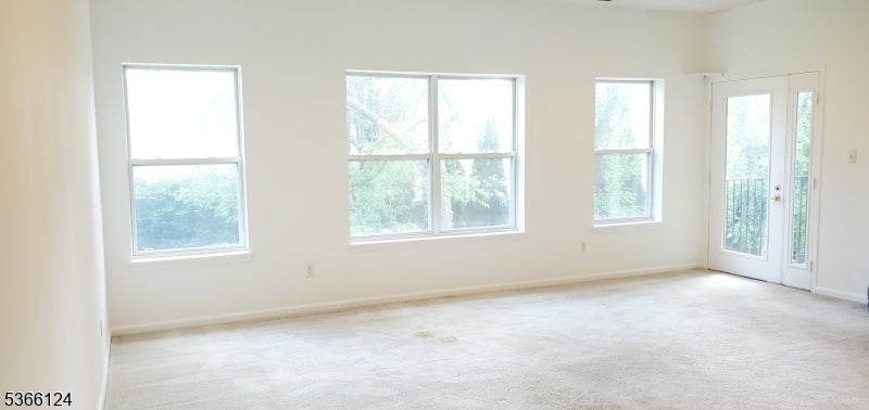 Photo of Listing #3970657
