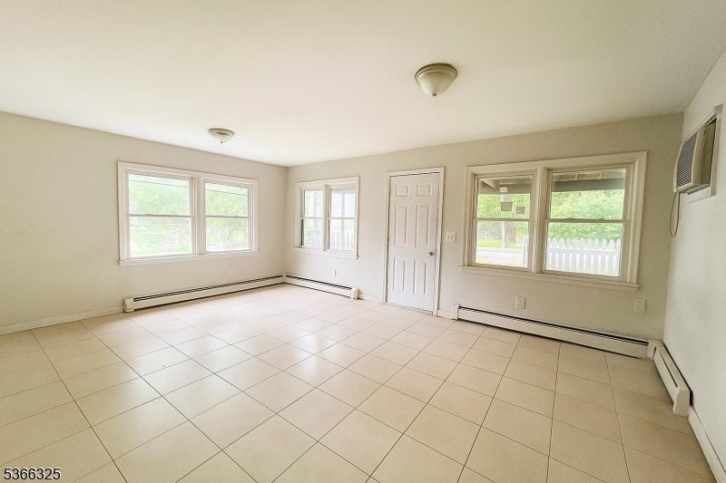Photo of Listing #3970670