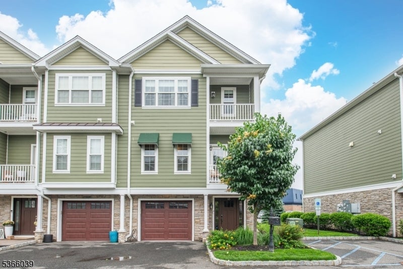 Photo of Listing #3970695