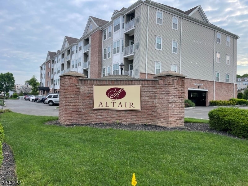 Photo of Listing #3970828