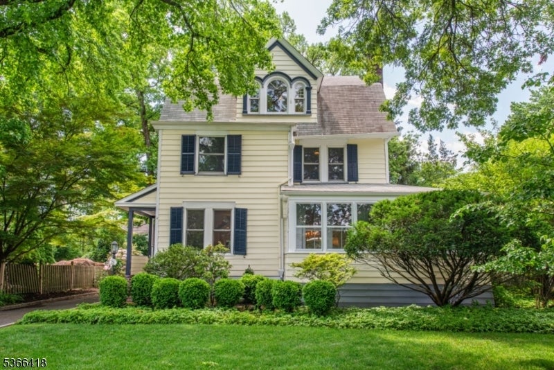 Photo of Listing #3970844
