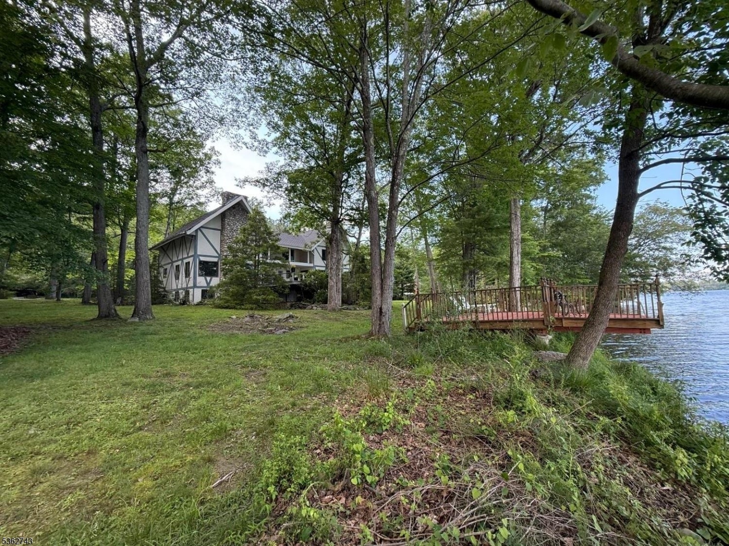 Photo of Listing #3970877