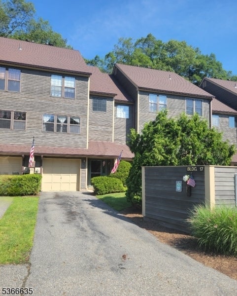 Photo of Listing #3970915