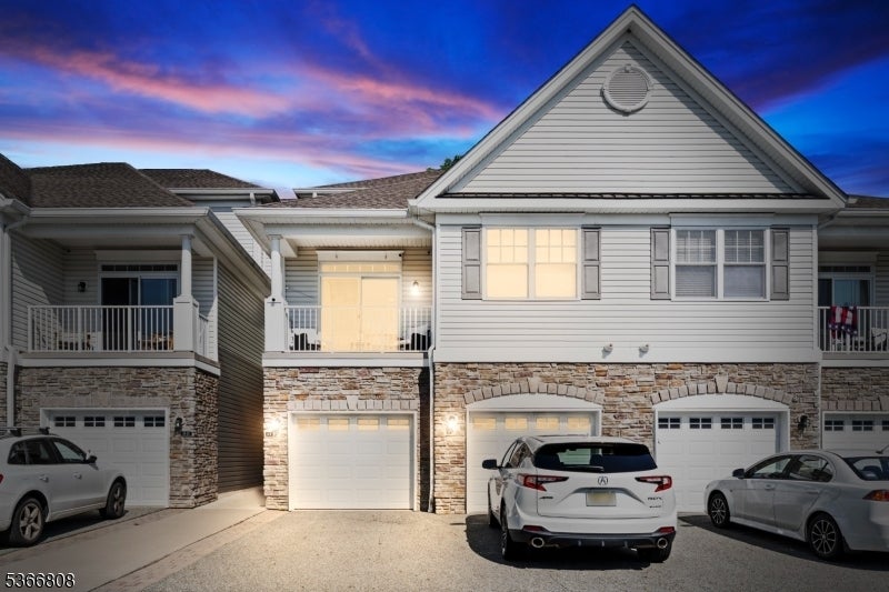 Photo of Listing #3971119