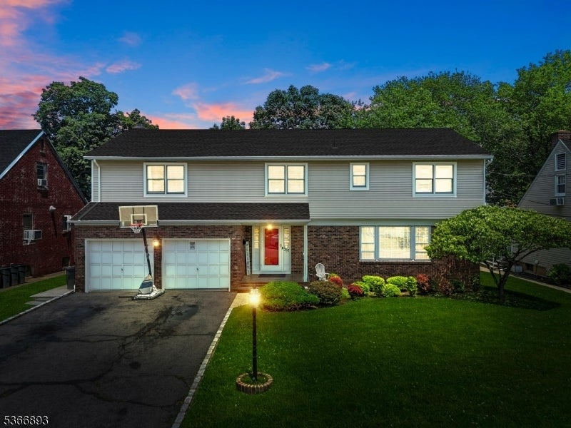 Photo of Listing #3971418