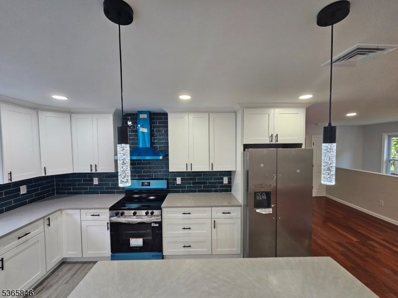 Photo of Listing #3971725