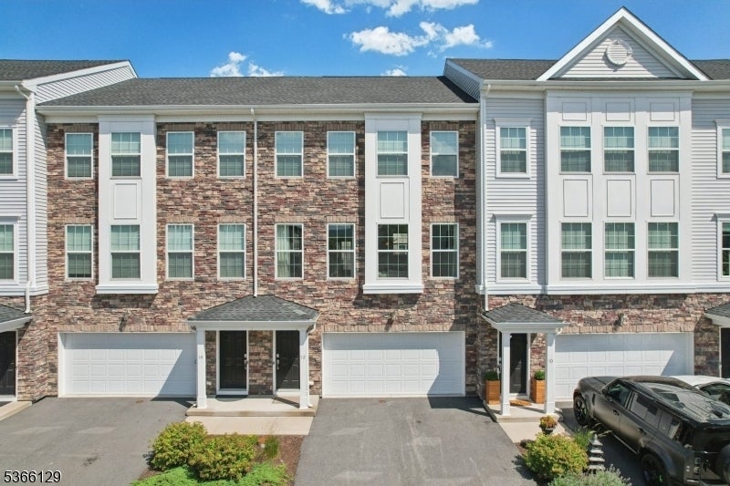 Photo of Listing #3971751
