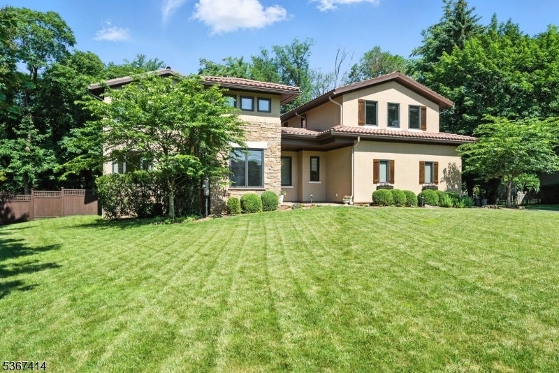 Photo of Listing #3971802