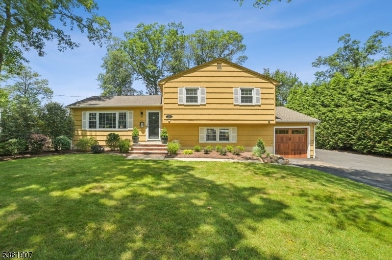 Photo of Listing #3971807