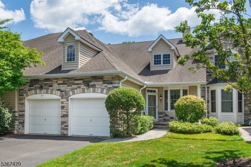 Photo of Listing #3971852