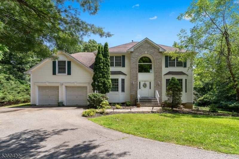 Photo of Listing #3972044