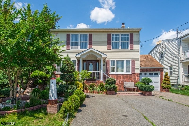 Photo of Listing #3972103