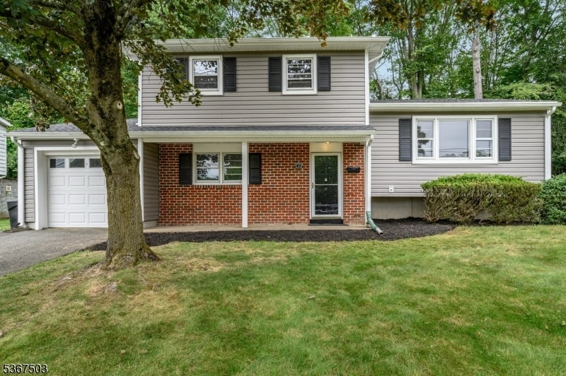 Photo of Listing #3972117