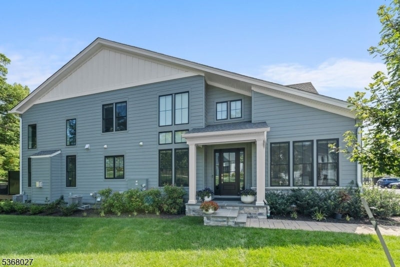 Photo of Listing #3972290