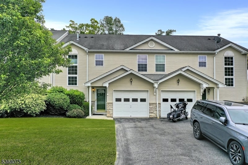Photo of Listing #3972294