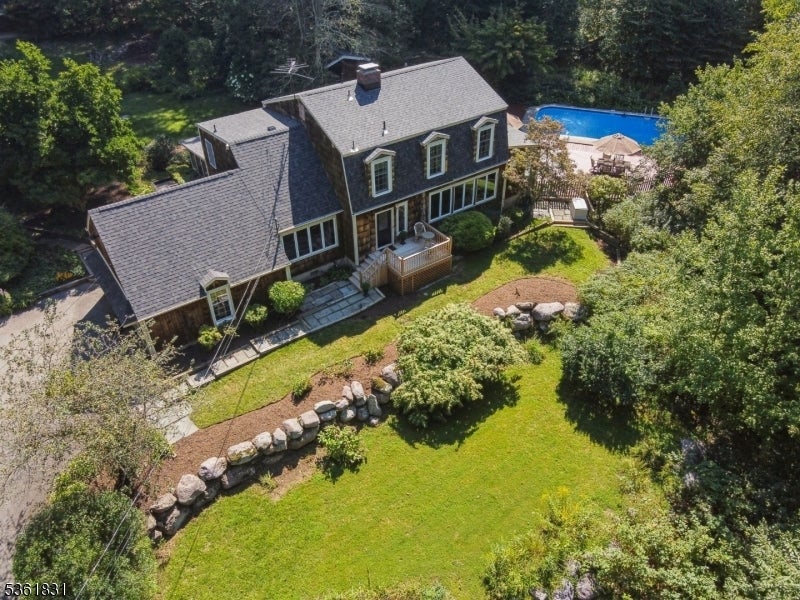 Photo of Listing #3972429