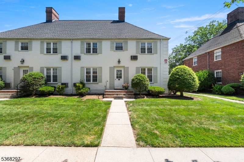 Photo of Listing #3972454